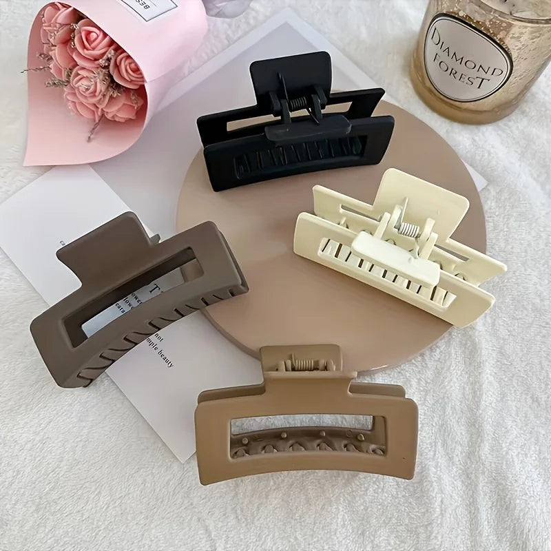 ✨🖤 4pcs Set – Simple Solid Color Hair Claw Clips